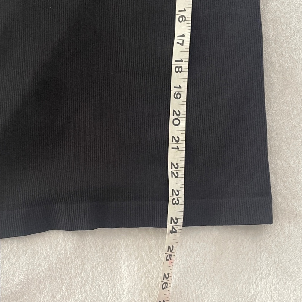 SPANX Black Ribbed Tank - Picture 7 of 8